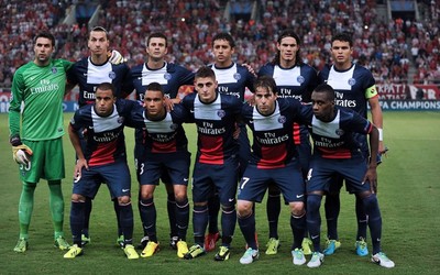 欧皇体育热评-三笘薰让对手赛后排队换球衣