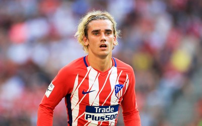 欧皇体育动态-内马尔戴面具出战保护面部